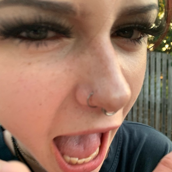 helloo :) - Picture 3 of 5